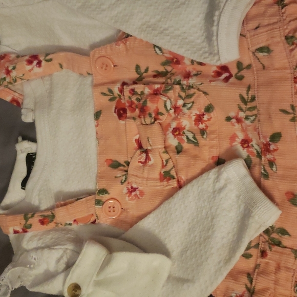 Two dresses - Picture 4 of 9